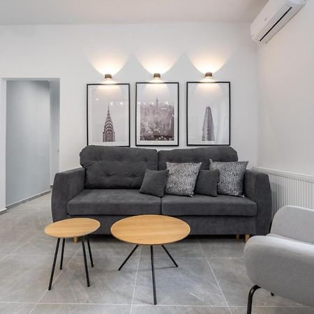 Relax Apartament In Piata Universitatii Bucureşti Ngoại thất bức ảnh