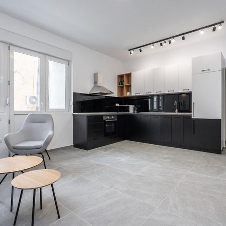 Relax Apartament In Piata Universitatii Bucureşti Ngoại thất bức ảnh
