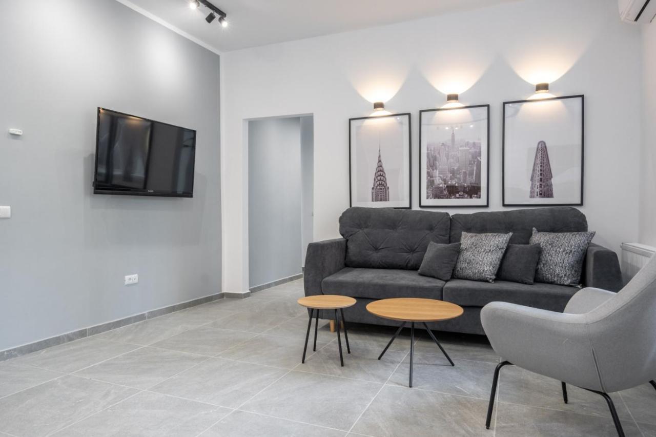 Relax Apartament In Piata Universitatii Bucureşti Ngoại thất bức ảnh