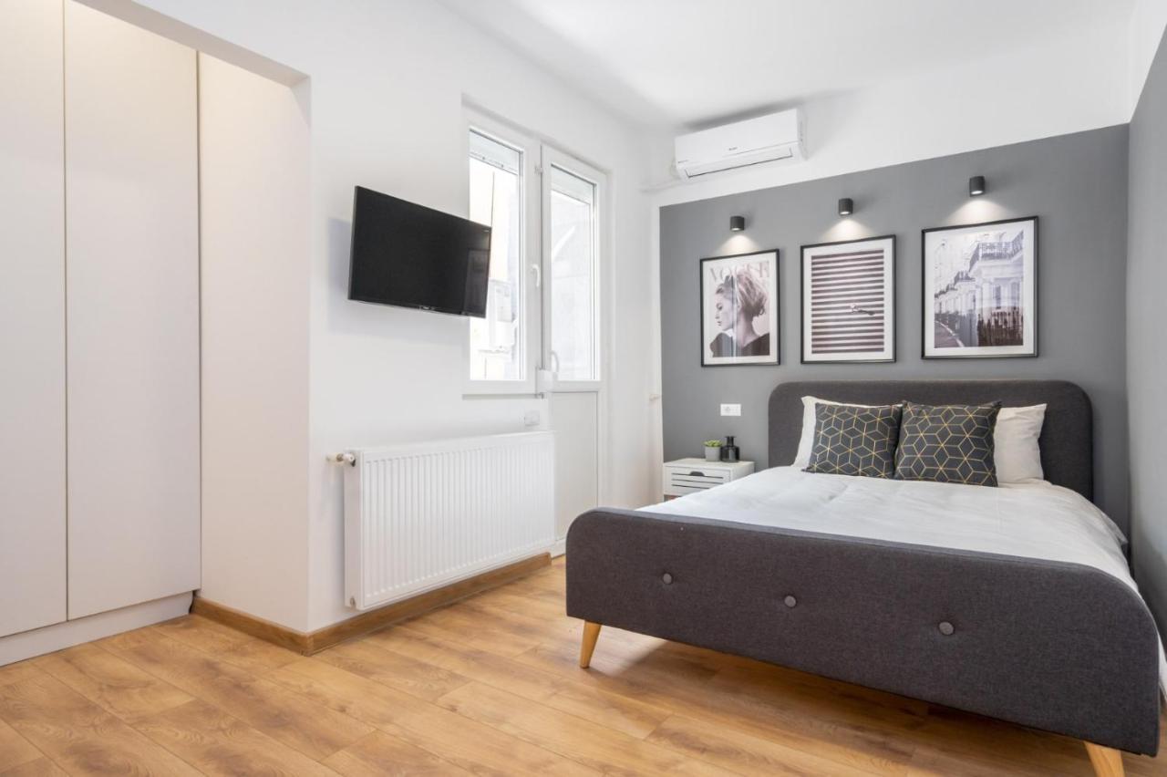 Relax Apartament In Piata Universitatii Bucureşti Ngoại thất bức ảnh