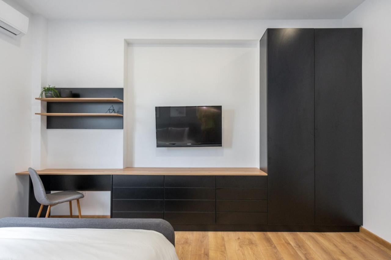 Relax Apartament In Piata Universitatii Bucureşti Ngoại thất bức ảnh