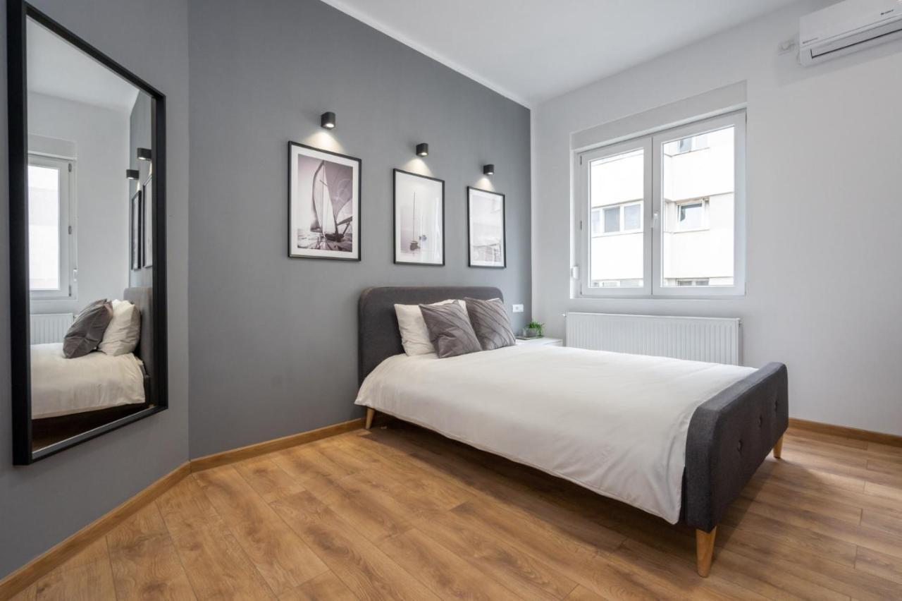 Relax Apartament In Piata Universitatii Bucureşti Ngoại thất bức ảnh